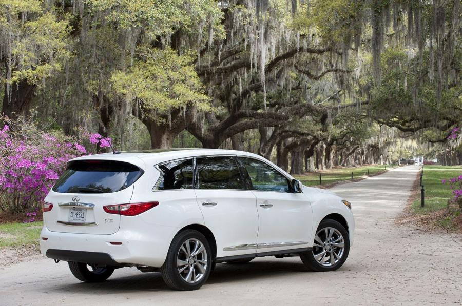  Infiniti JX35 2013 года  (фото 25 из 95)